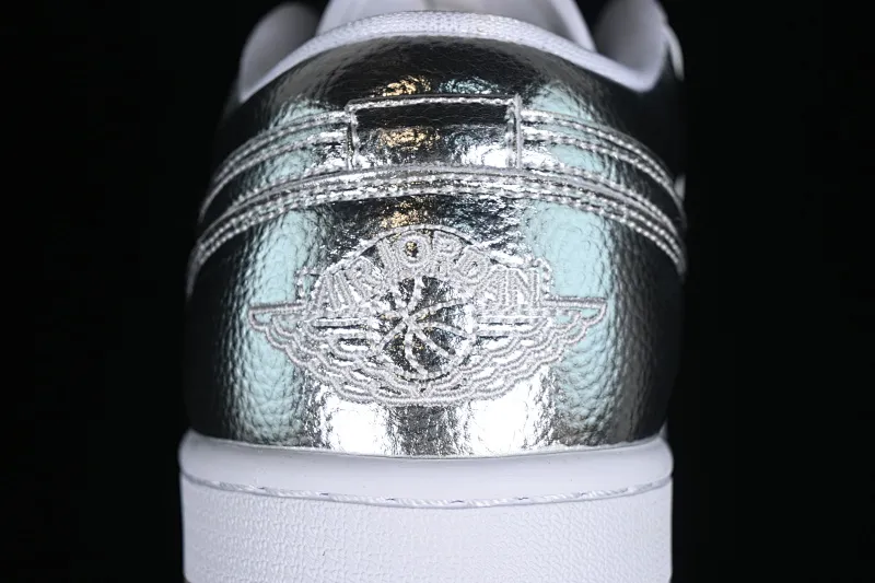 All categories Air Jordan Jordan series basketball shoes Air Jordan 1 Low Air Jordan 1 Low "Metallic Silver" AJ1 Joe 1 gray silver low-top cultural casual sneakers FN5030-001